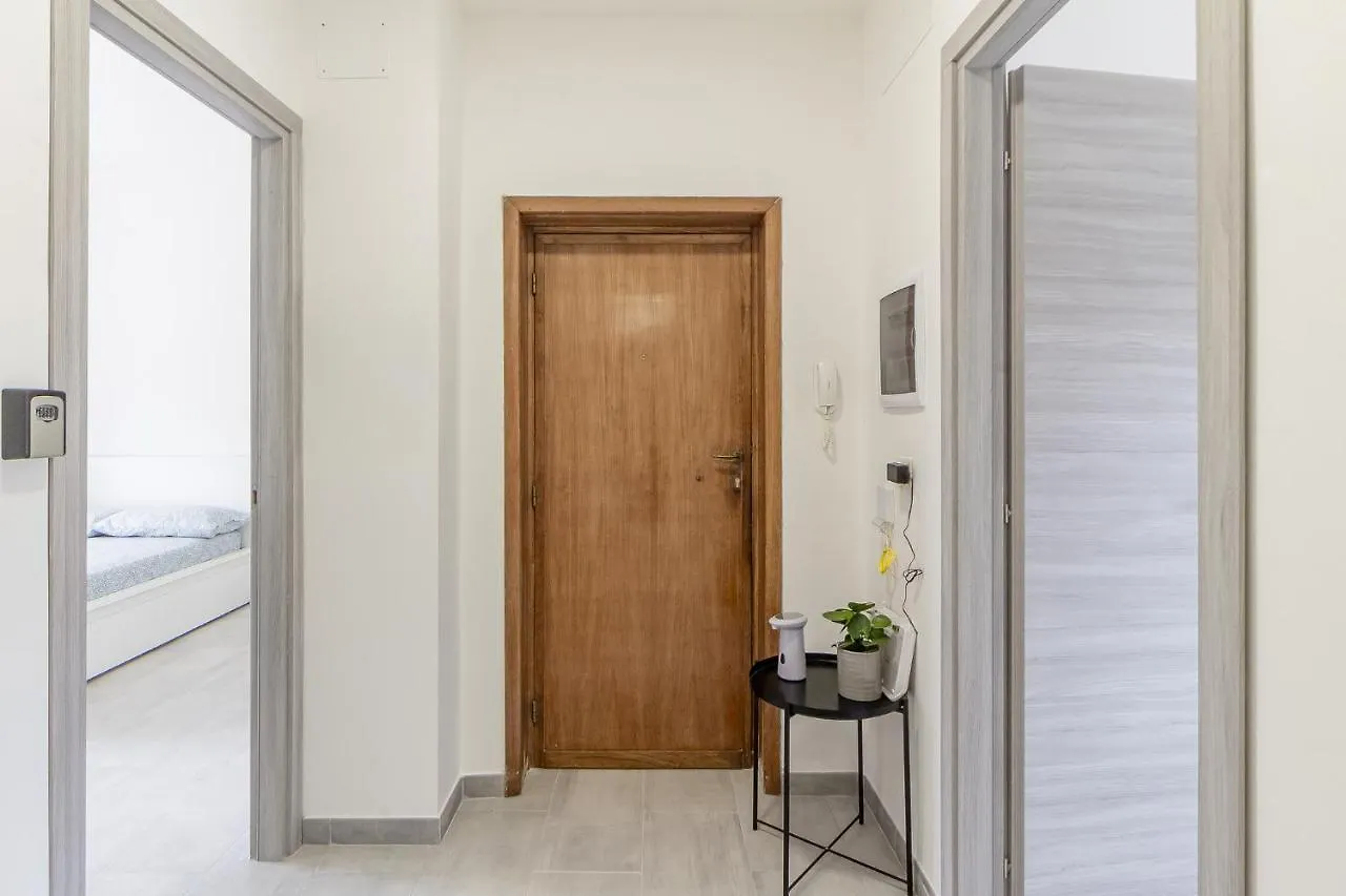 Halloggio Sassari Economy 4P No Elevator Hotel Guest house