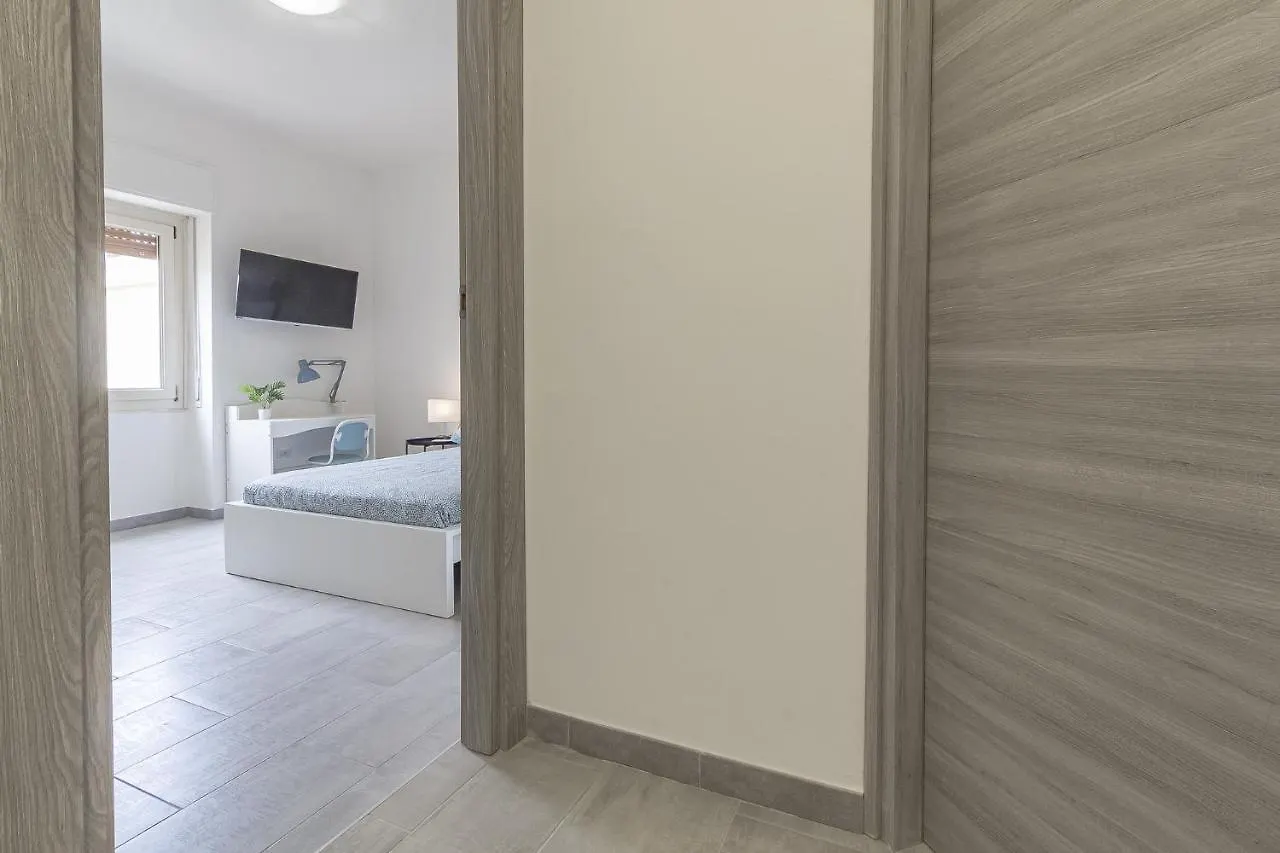 Halloggio Sassari Economy 4P No Elevator Hotel Guest house