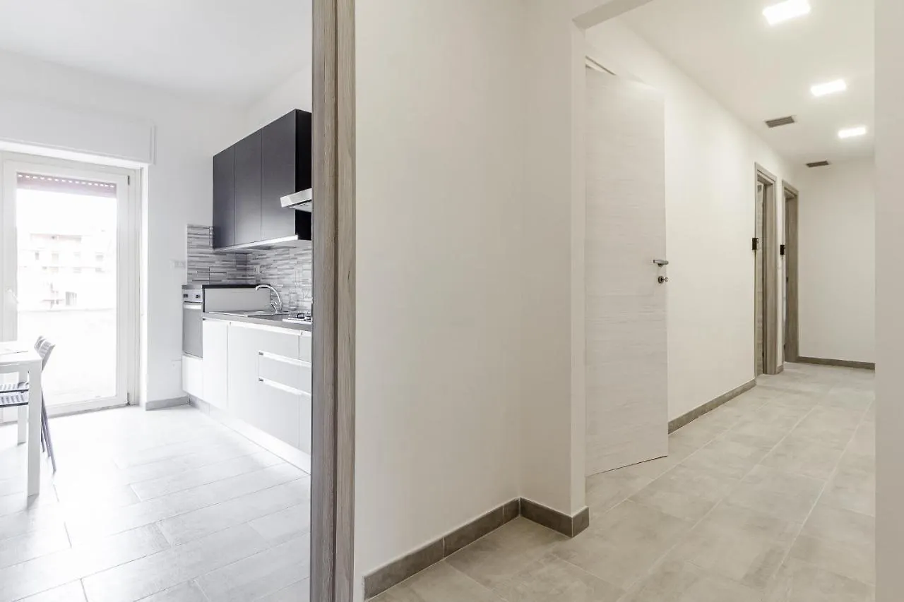 Halloggio Sassari Economy 4P No Elevator Hotel 0*,  Italy