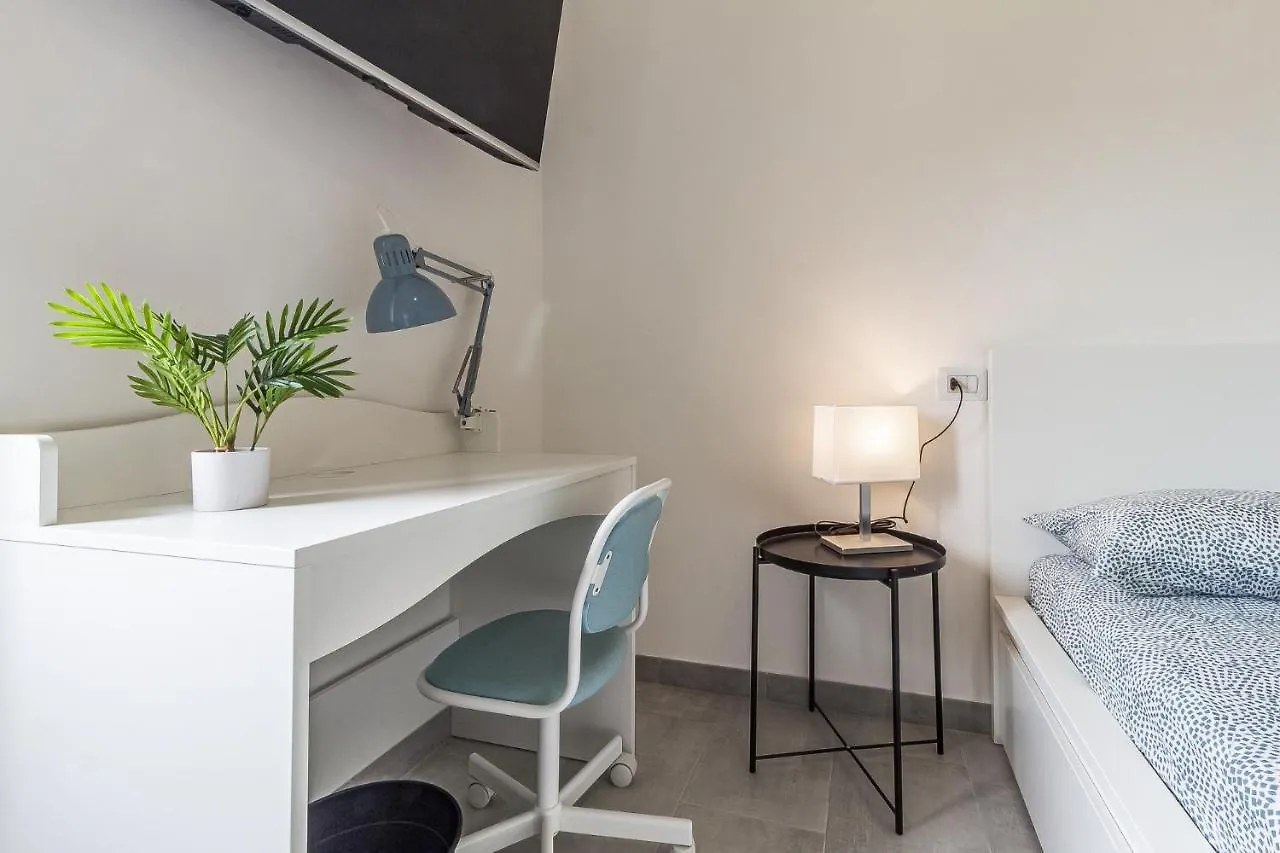 Guest house Halloggio Sassari Economy 4P No Elevator Hotel Italy
