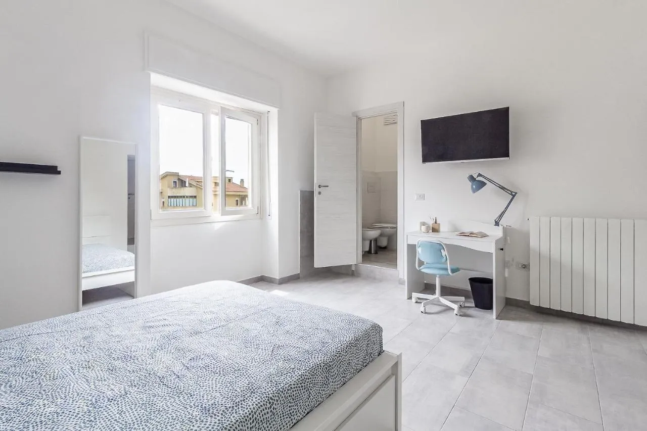 Halloggio Sassari Economy 4P No Elevator Hotel 0*,  Italy